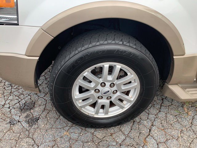 Used 2014 Ford Expedition EL XLT w/ Equipment Group 202A AWD/4WD image 40