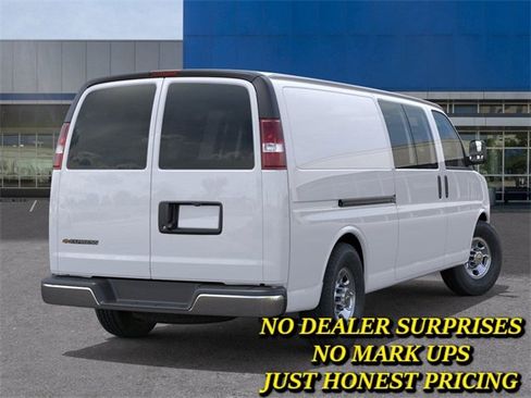 New 2025 Chevrolet Express 3500 Extended w/ Driver Convenience Package image 4