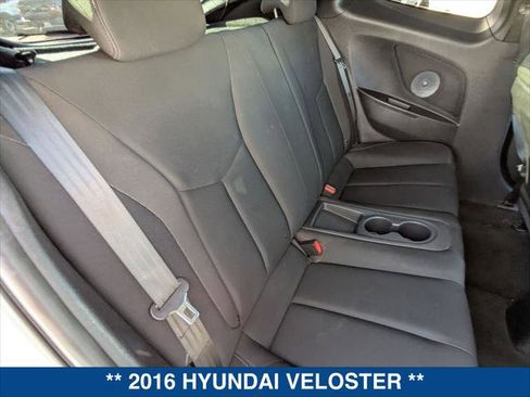 Used 2016 Hyundai Veloster image 21