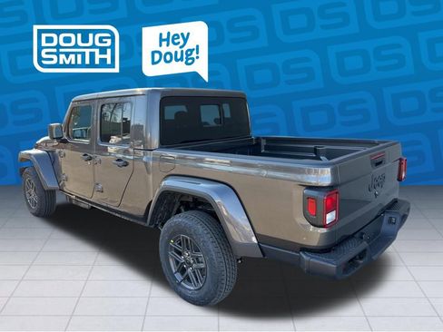 New 2026 Jeep Gladiator Sport image 4