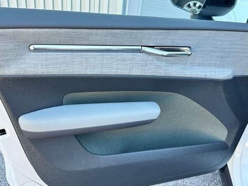 New 2026 Volvo EX30 Plus w/ Protection Package Premier image 19