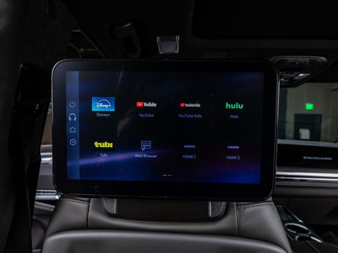 Used 2025 Cadillac Escalade V image 35