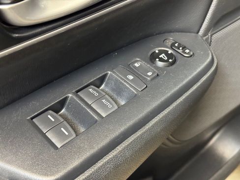 Used 2019 Honda CR-V EX-L image 10