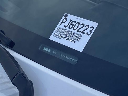 Used 2021 Land Rover Defender 110 X-Dynamic HSE image 33