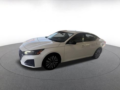 Used 2026 Nissan Altima 2.5 SV FWD image 7