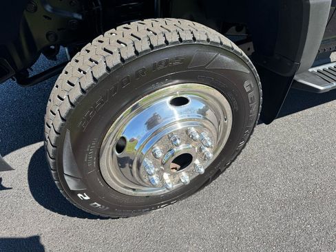 Used 2018 Ford F550 4x4 Regular Cab Super Duty image 27