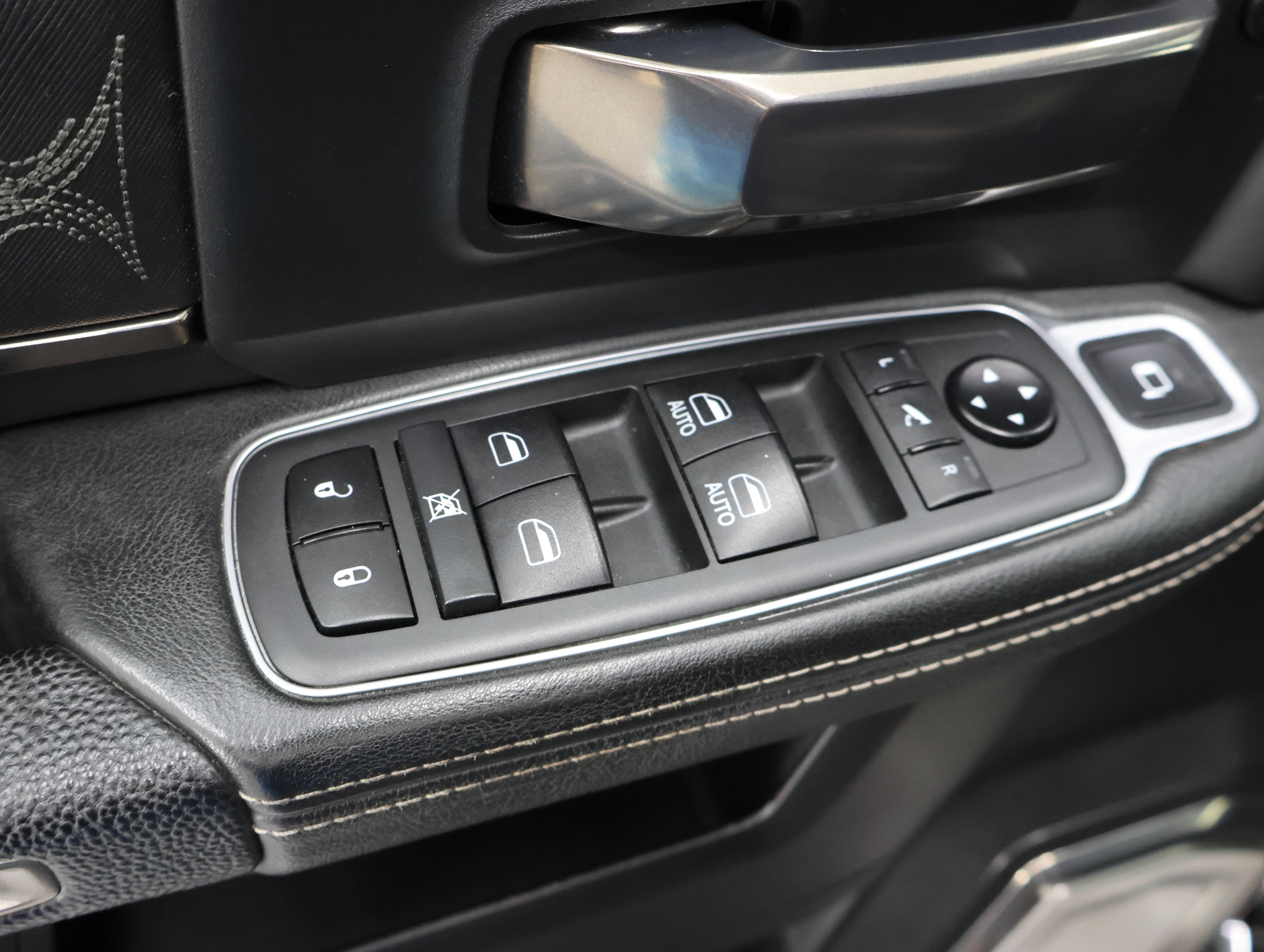 Used 2019 RAM 3500 Limited AWD/4WD image 44