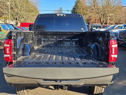 Certified 2024 RAM 3500 Big Horn w/ Towing Technology Group image 10