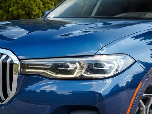 Used 2019 BMW X7 xDrive40i w/ Premium Package AWD/4WD image 4