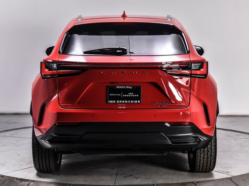 Used 2024 Lexus NX 450h+ AWD w/ Vision Package image 6