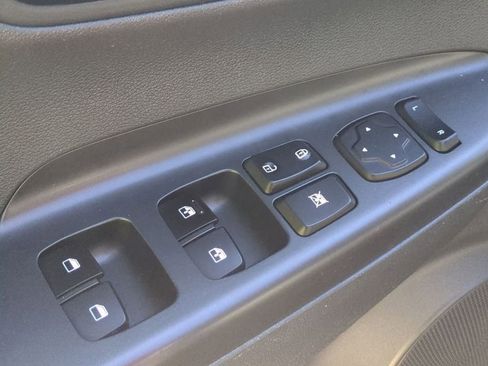 Used 2018 Hyundai Kona SEL AWD/4WD image 12