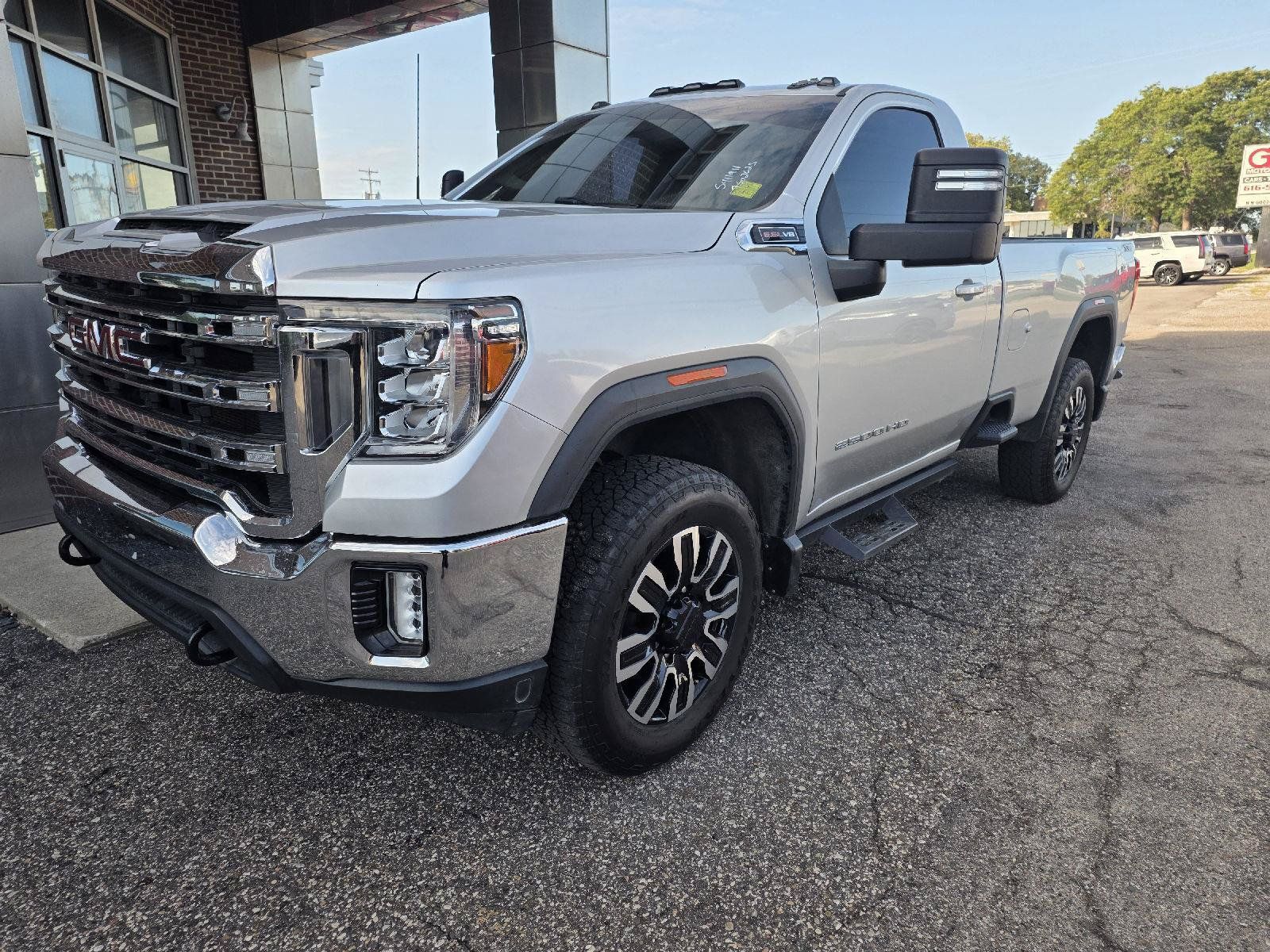 Used 2022 GMC Sierra 2500 SLE w/ SLE Convenience Package AWD/4WD image 7