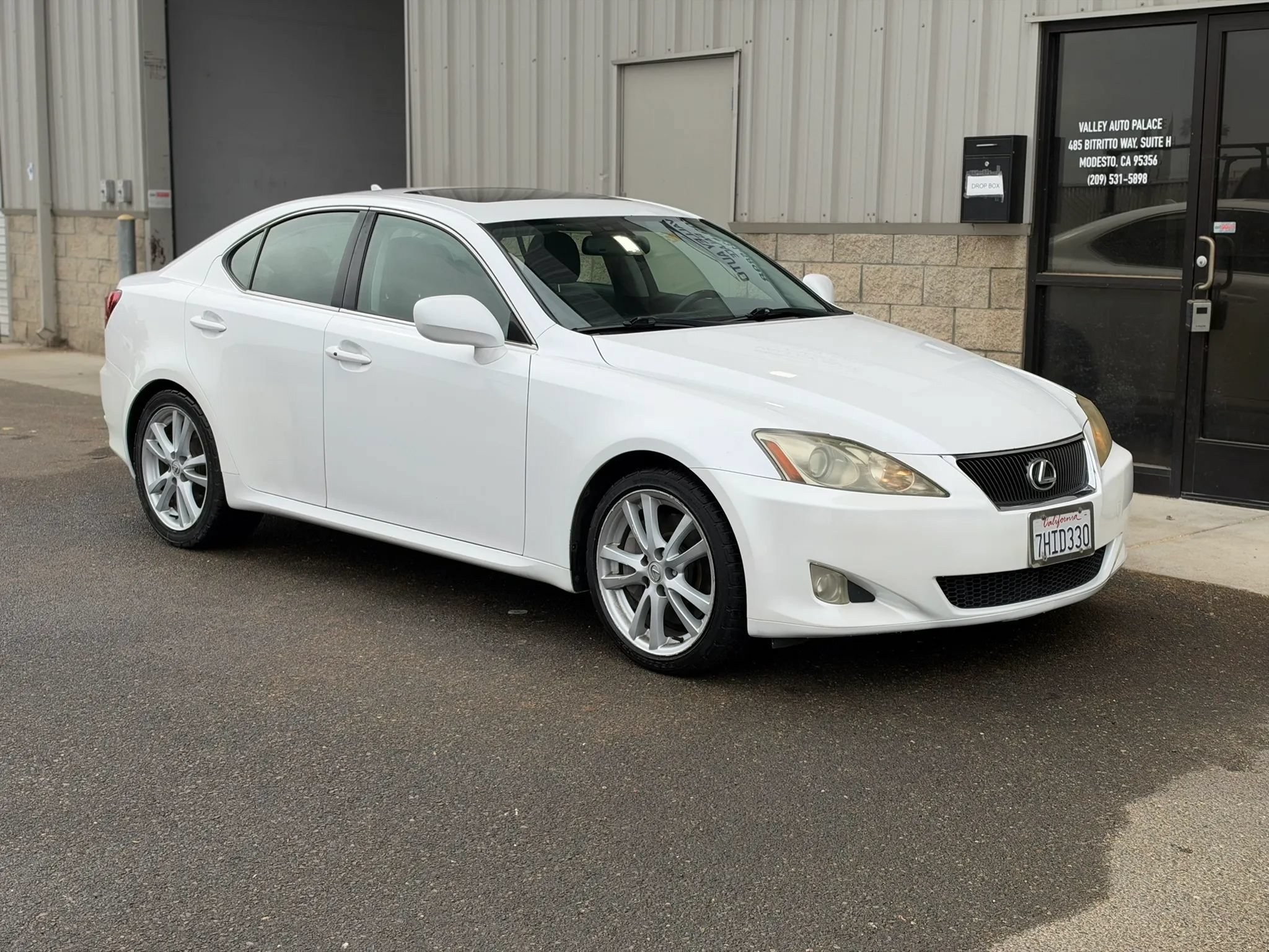Used 2007 Lexus IS 350 w/ Premium Pkg RWD image 1