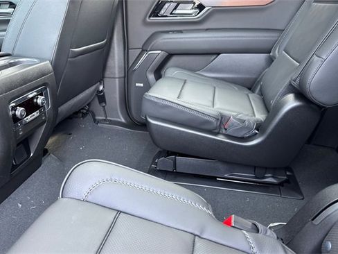New 2026 GMC Yukon XL Denali w/ Sun & Power Step Package image 13