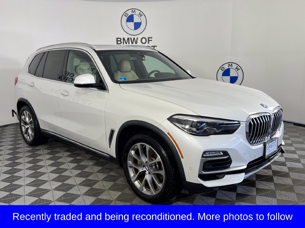 Used 2021 BMW X5 xDrive40i w/ Premium Package AWD/4WD image 1