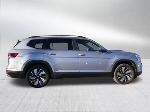 Used 2024 Volkswagen Atlas SE image 8