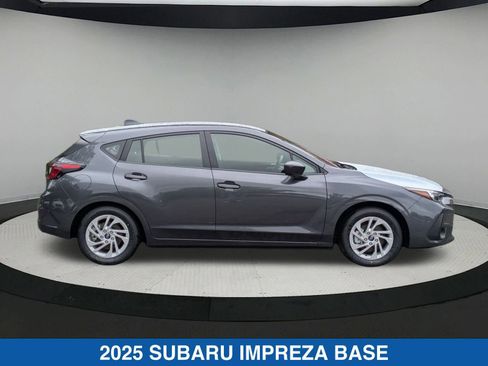 Certified 2025 Subaru Impreza 2.0i image 2