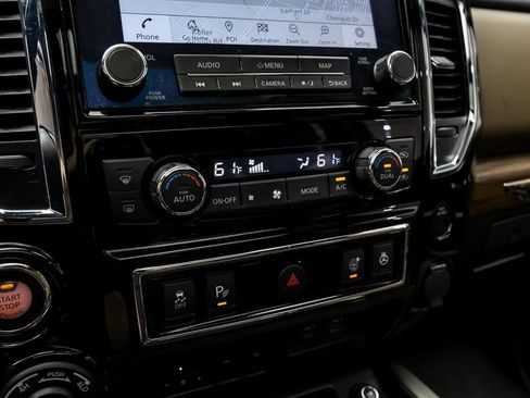 Used 2020 Nissan Titan Platinum Reserve w/ Moonroof Package AWD/4WD image 34