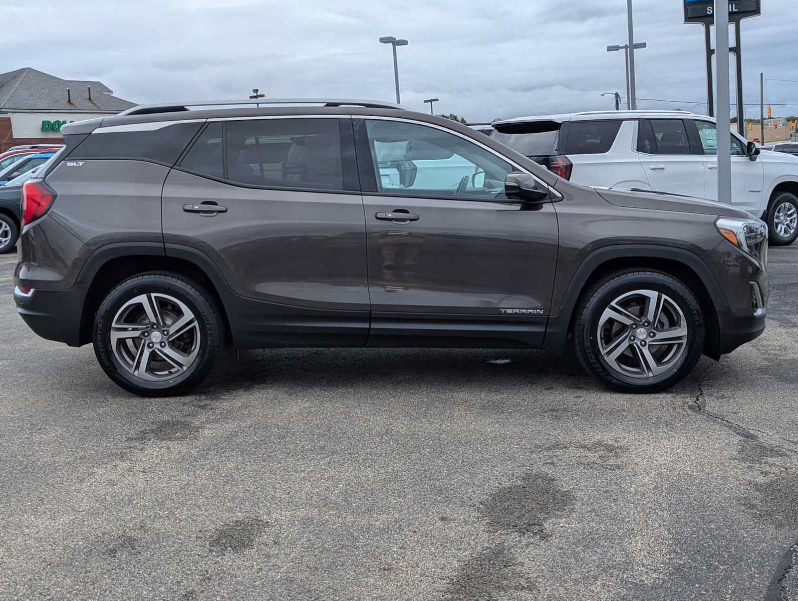 Used 2019 GMC Terrain SLT w/ Preferred Package AWD/4WD image 7