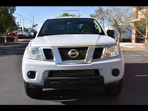 Used 2016 Nissan Frontier SV RWD image 8