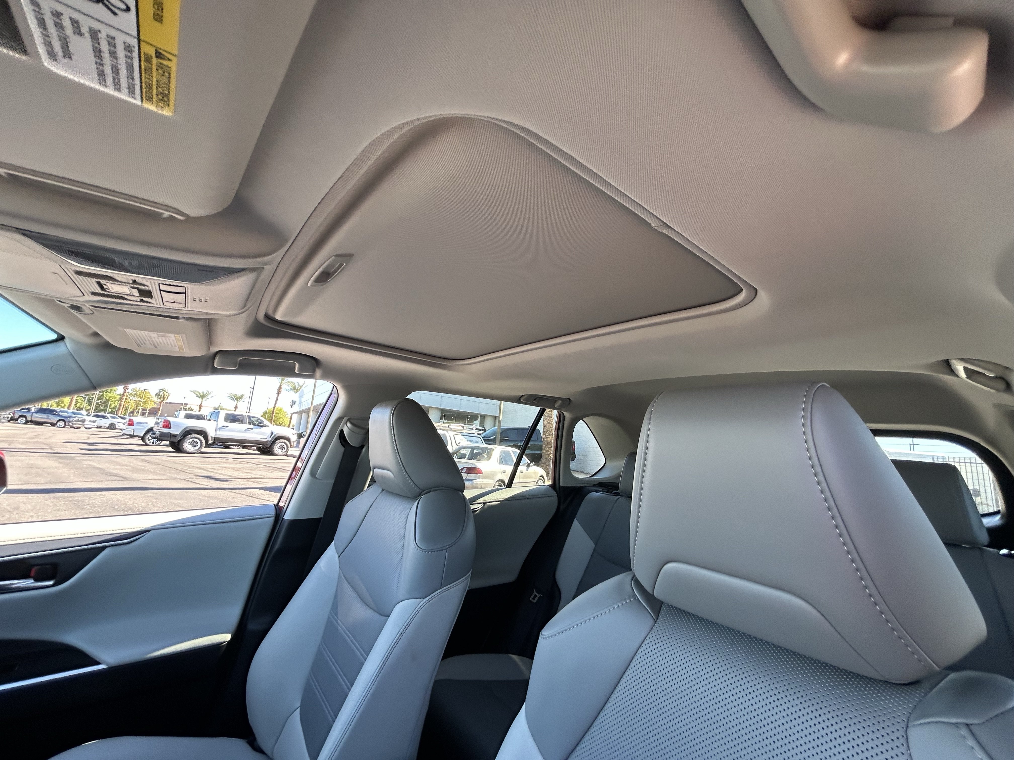 Used 2019 Toyota RAV4 Limited w/ Cold Weather Package FWD image 20
