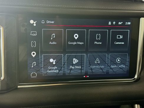 Used 2022 GMC Yukon Denali AWD/4WD image 17