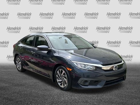Used 2018 Honda Civic EX image 2