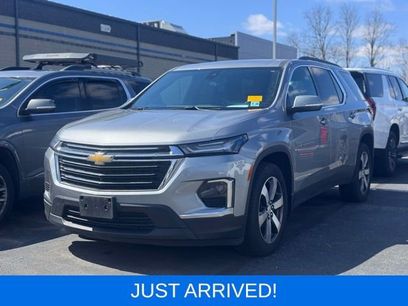 Used 2023 Chevrolet Traverse LT w/ LT Premium Package