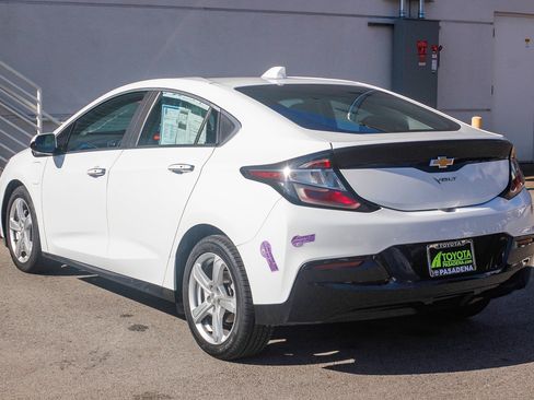 Used 2019 Chevrolet Volt LT image 8