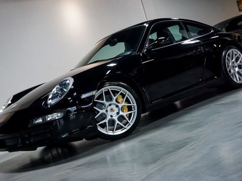 Used 2005 Porsche 911 Carrera S RWD image 28