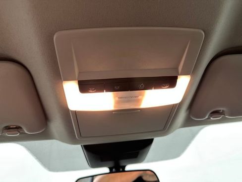 Used 2022 Nissan Sentra SV image 24