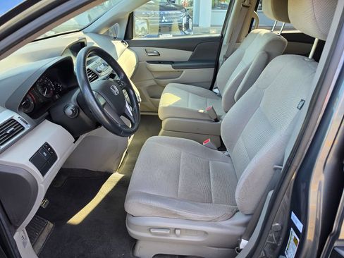 Used 2011 Honda Odyssey LX image 22