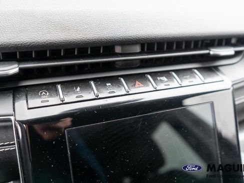 Used 2023 Jeep Grand Cherokee L Laredo w/ Luxury Tech Group I AWD/4WD image 19
