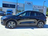 Used 2025 Ford Escape ST-Line image 2
