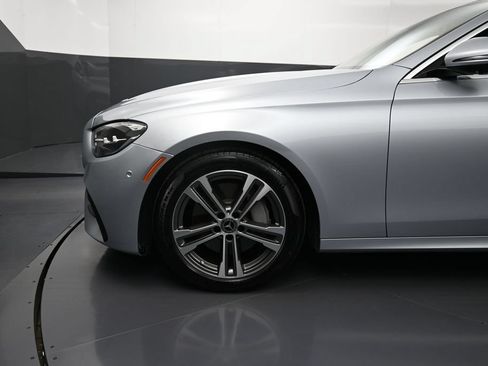 Used 2023 Mercedes-Benz E 350 4MATIC Sedan image 12