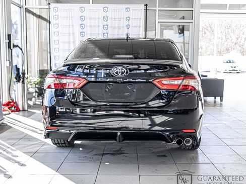 Used 2018 Toyota Camry SE w/ Audio Package image 13