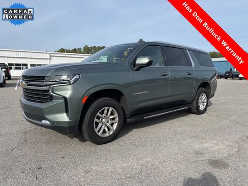 Used 2024 Chevrolet Suburban LT image 1