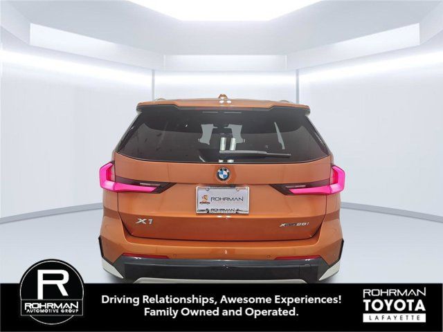 Used 2023 BMW X1 xDrive28i w/ Premium Package AWD/4WD image 6