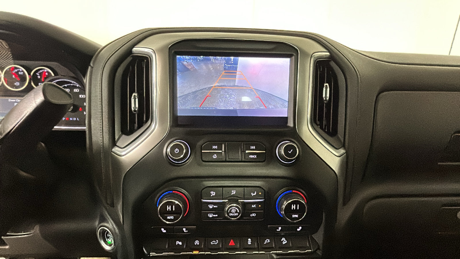 Used 2019 Chevrolet Silverado 1500 LT Trail Boss AWD/4WD image 29