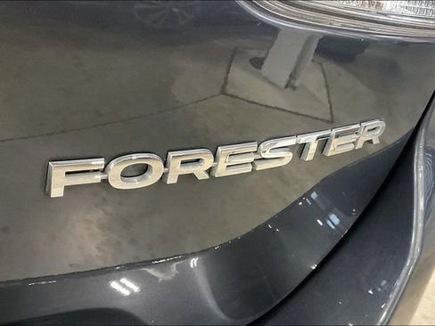 Used 2022 Subaru Forester image 8