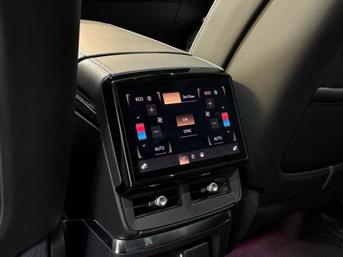 New 2026 Cadillac Vistiq Luxury image 44