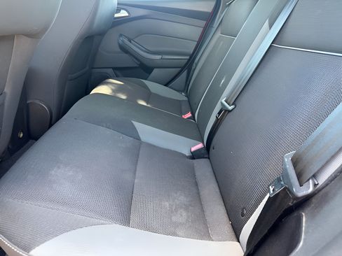 Used 2013 Ford Focus SE FWD image 11