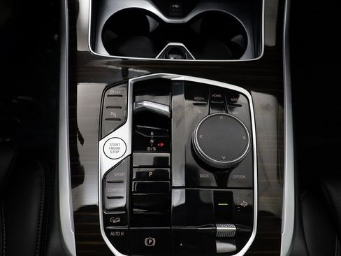 Certified 2025 BMW X7 xDrive40i w/ Premium Package image 12