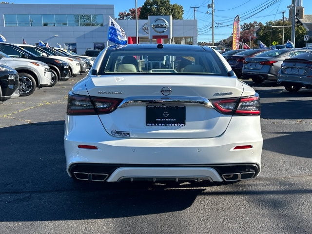 Used 2023 Nissan Maxima Platinum w/ Sport Mat Group FWD image 3