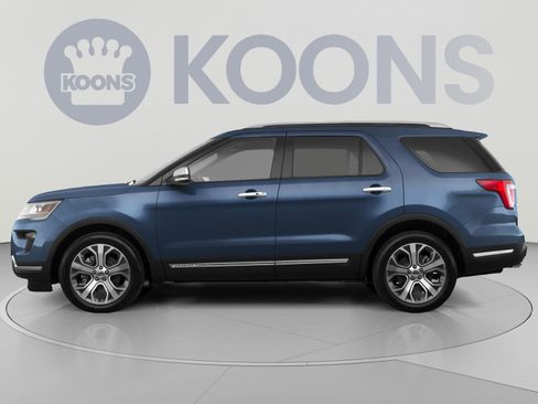 Used 2018 Ford Explorer Platinum AWD/4WD image 2