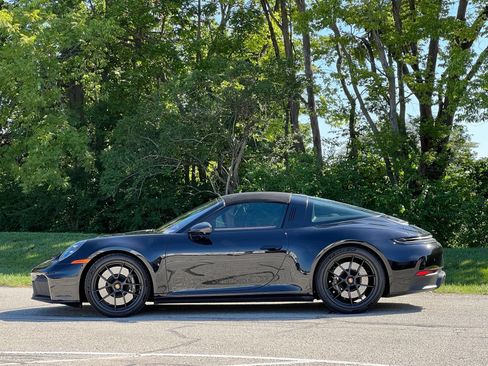 Certified 2026 Porsche 911 Targa 4 GTS AWD/4WD image 11