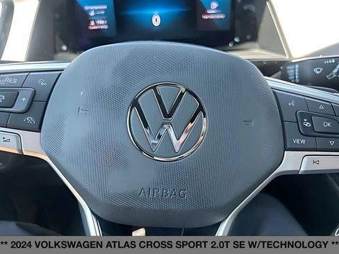 Used 2024 Volkswagen Atlas Cross Sport SE AWD/4WD image 27