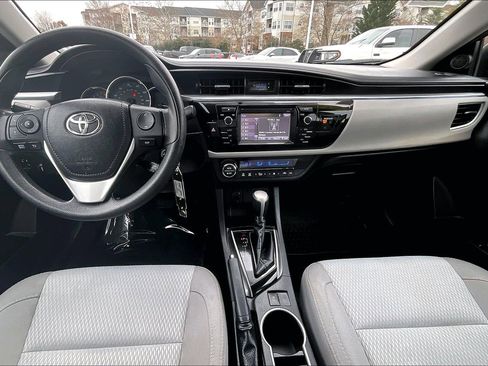 Used 2016 Toyota Corolla LE image 14