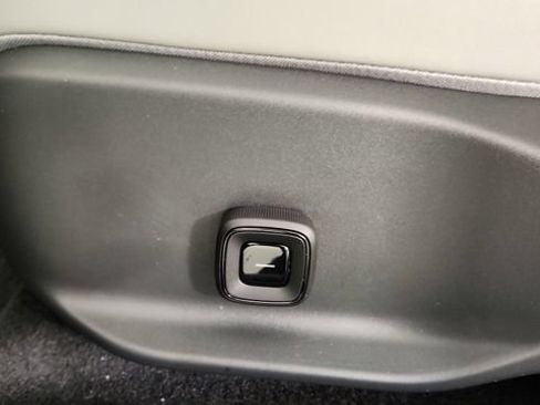 New 2026 Volvo EX30 Plus w/ Protection Package Premier AWD/4WD image 12