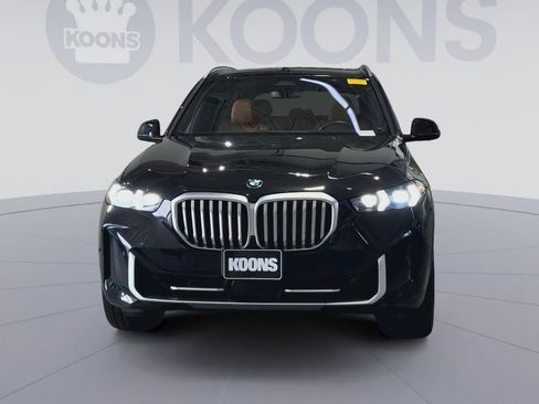 Used 2024 BMW X5 xDrive40i w/ Parking Assistance Package AWD/4WD image 4